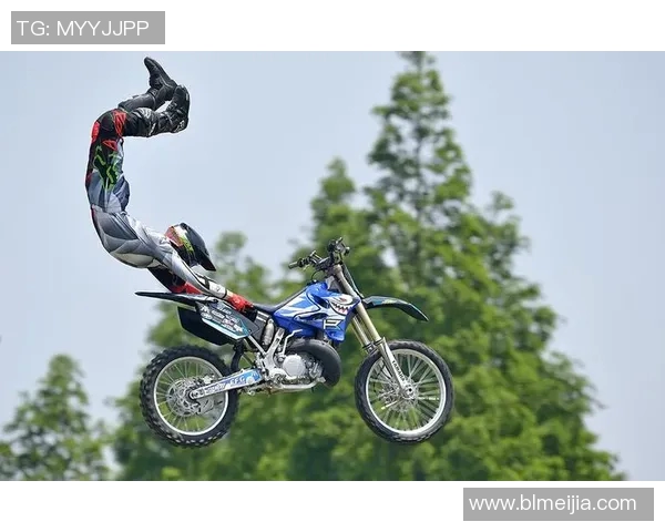 成都城市马拉松赛评析：极限运动队的技术表现与战术策略探讨