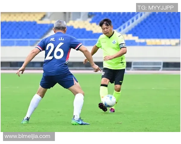 2023年足球明星赛盛况空前球迷齐聚共享激情与荣耀 2023年足球明星赛盛况空前球迷齐聚共享激情与荣耀